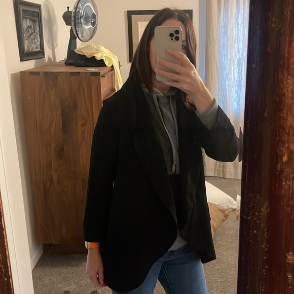 Carolina Belle black drape oversized blazer size medium - Picture 9 of 9